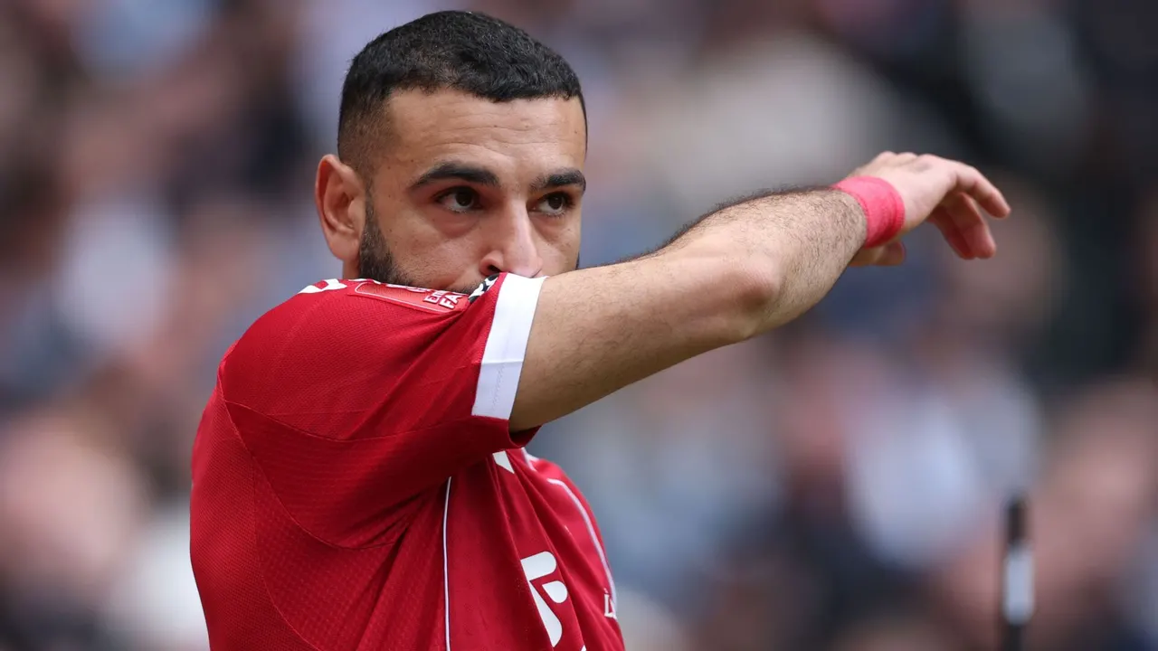 محمد صلاح يتلقى أنباءً سيئة قبل وقت قصير من انطلاق مباراة باريس سان جيرمان – ليفربول